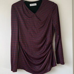 The fold This top is a The Fold London Stretch Jersey Top V-neckline side-ruched